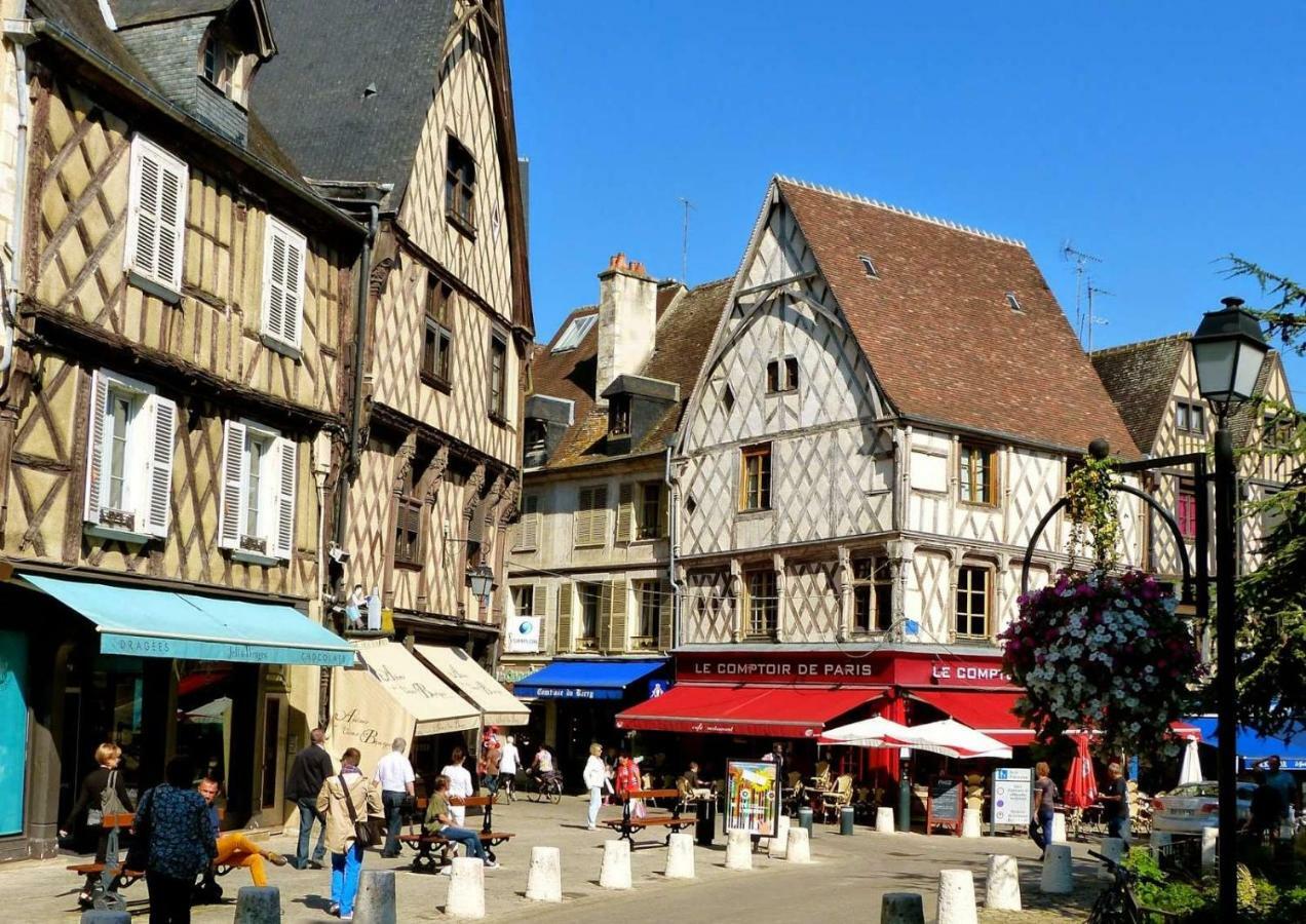 Camping De Bourges Exteriör bild